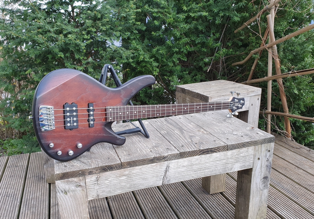 Cort Arona 4 OBR E-Bass mit aktiver Tonregelung - J's Guitarshop