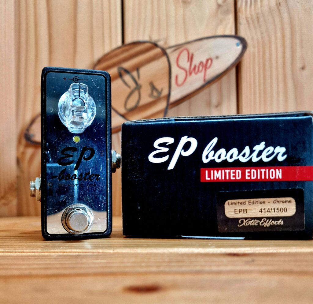ギター Xotic EP Booster Limited Edition - Black Xotic EP Booster Mini Boost Pedal | Sweetwater