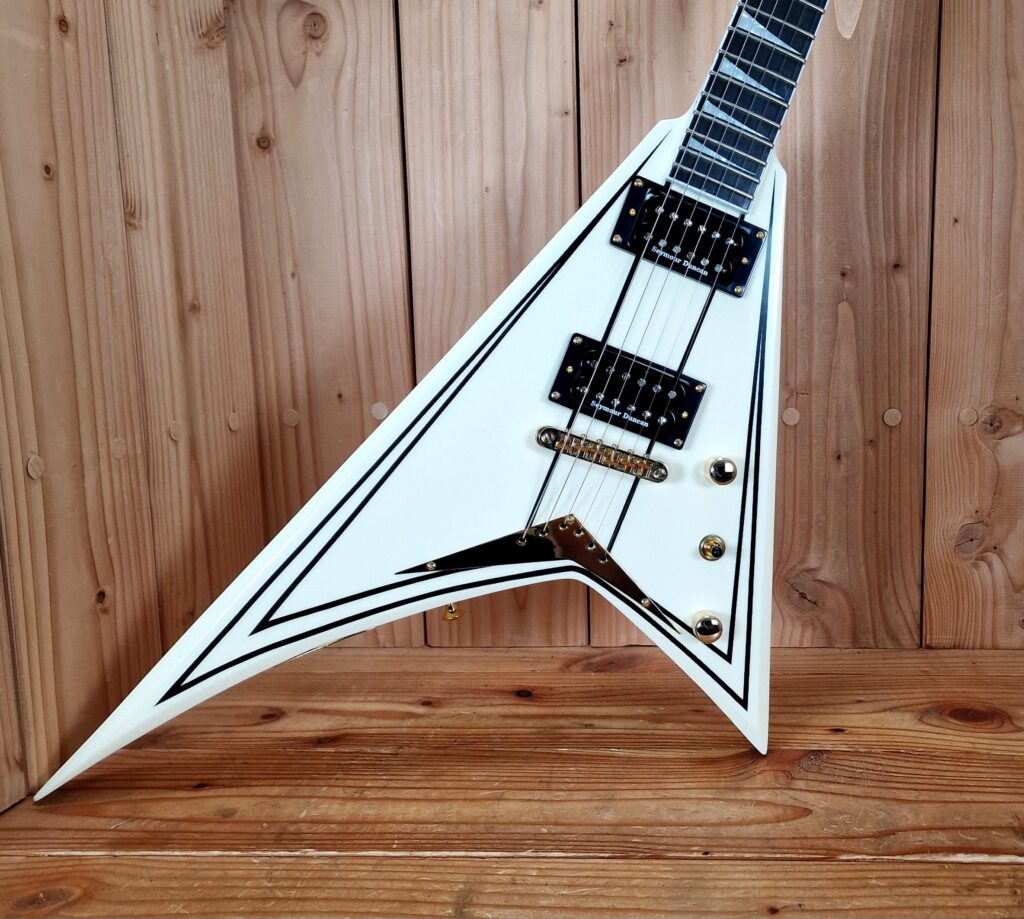 Jackson Pro Series, Rhandy Rhoads RRT-3 IV, Pinstripes incl. Koffer – Bild 3