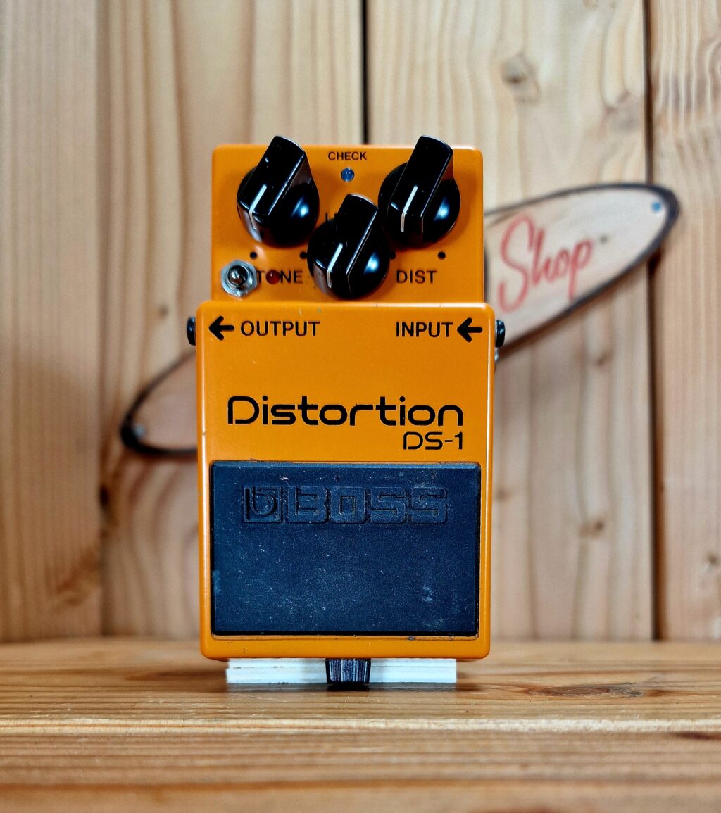 Boss  DS-1 Distortion #1 Keeley Ultra Mod.