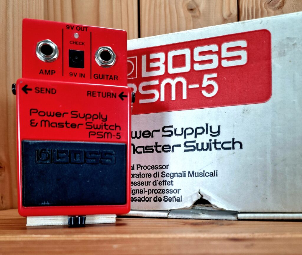 Boss PSM-5, Power Supply&Master Switch – Bild 2