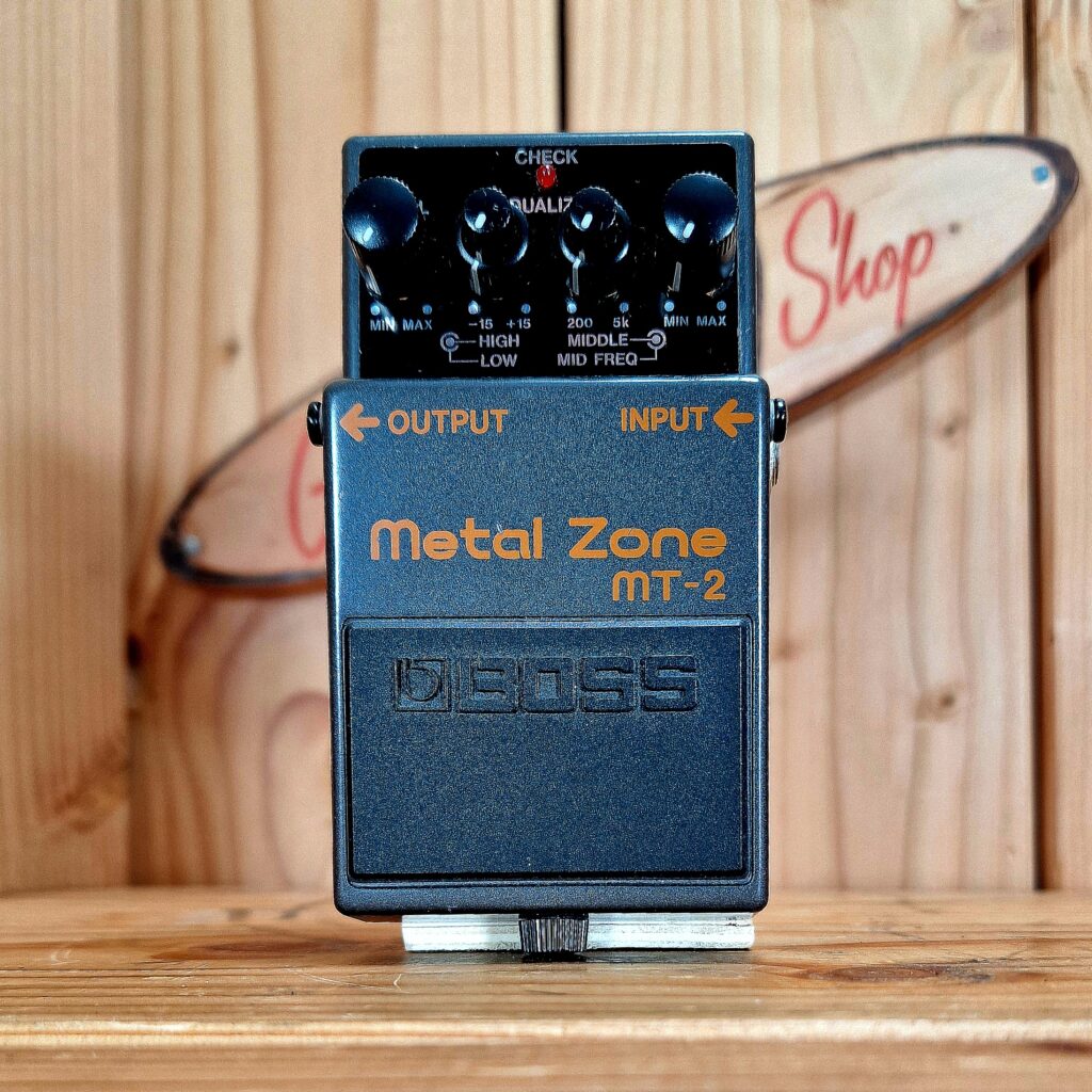 Boss MT-2 Metal Zone Distortion