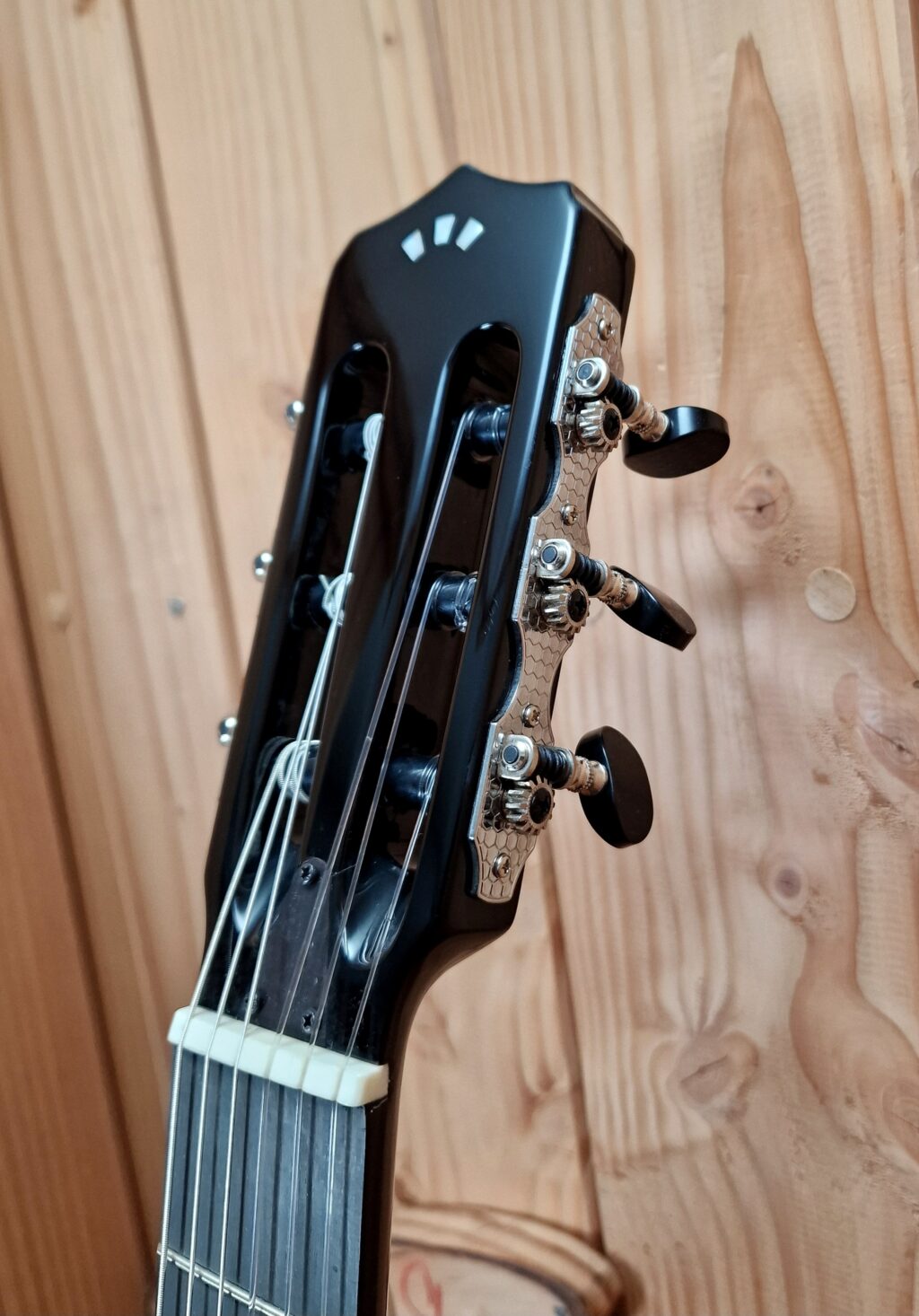 Cordoba Stage E- Klassikgitarre in Black Burst – Bild 5