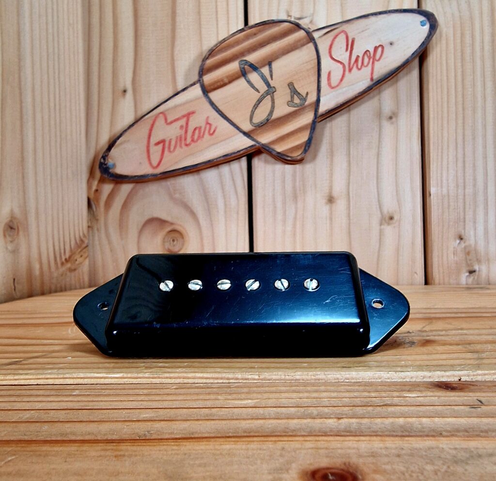 Lindy Fralin P90 Hum-Cancelling Dog Ear Pickup