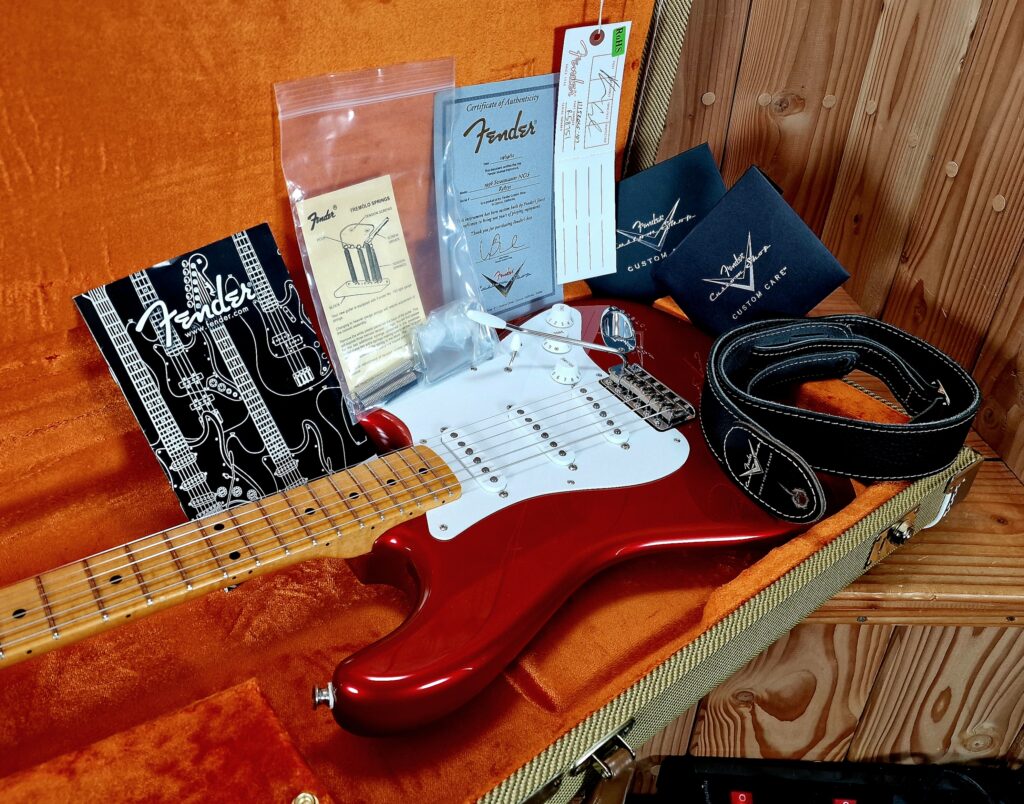 Fender Custom Shop 1956 Stratocaster NOS, Candy Apple Red, Bj.2012 – Bild 2