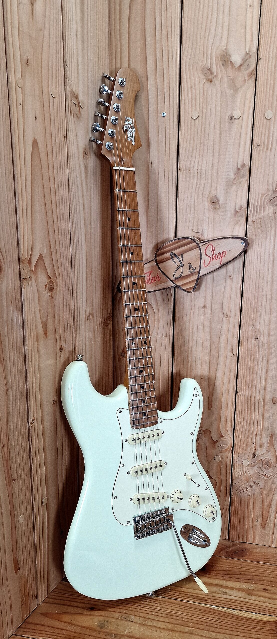 Jet Guitars JS-300 OW Olympic White – Bild 2