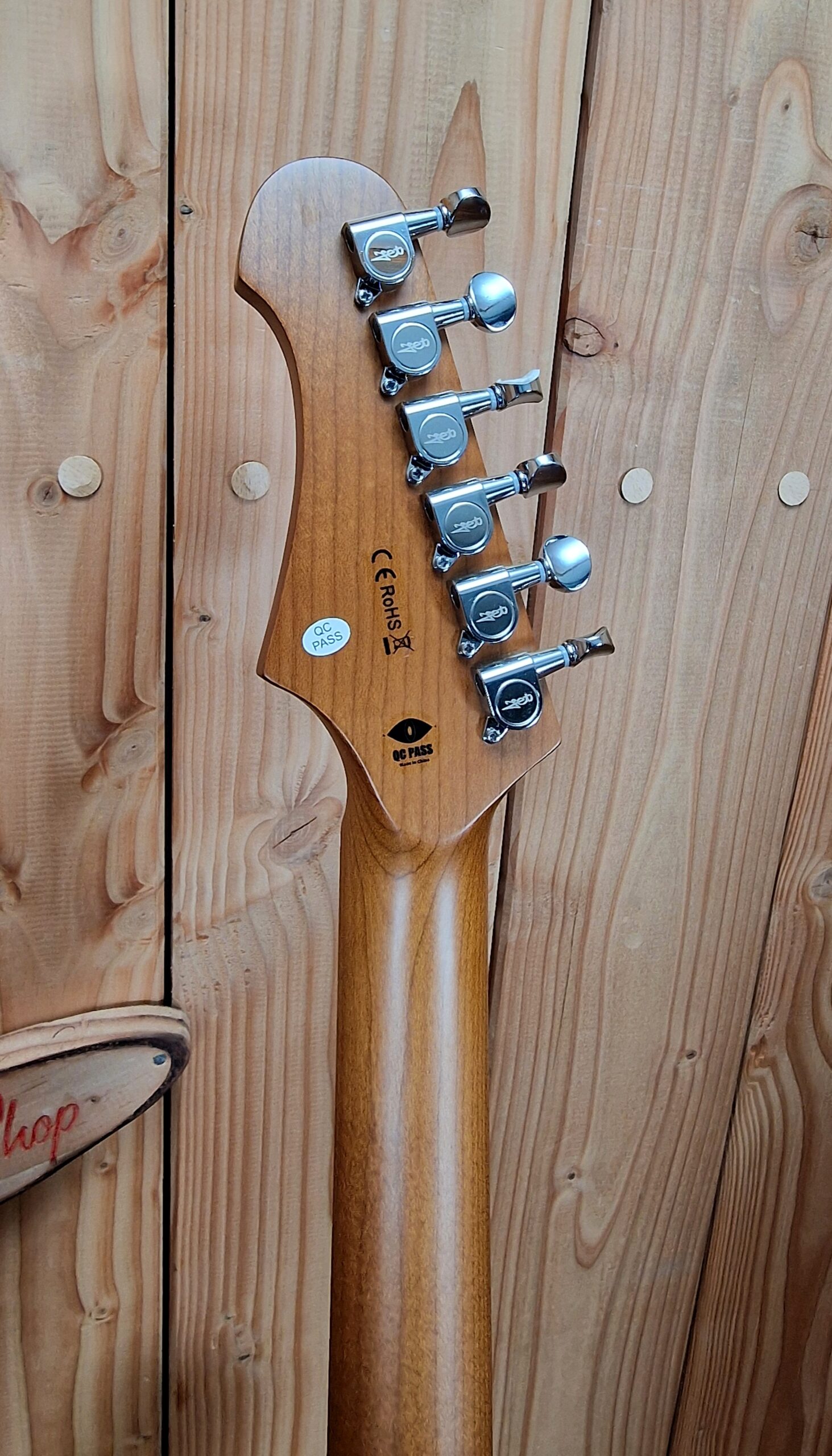 Jet Guitars JS-300 OW Olympic White – Bild 7