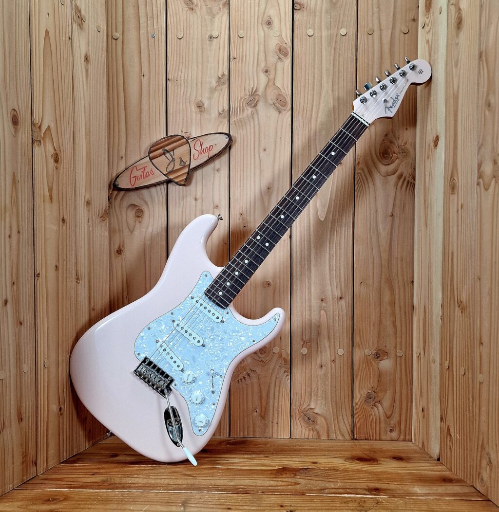 Fender Limited Edition American Professional II MHC Stratocaster Shell Pink, Bj. 2024
