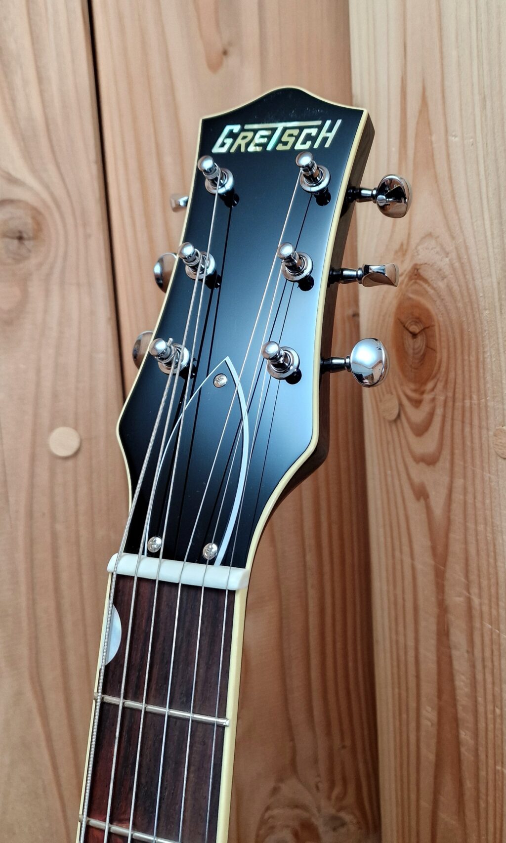 Gretsch G6199 Billy-Bo Jupiter Thunderbird, Firebird Red, Bj. 2023 &  3 ZZ Top Bücher – Bild 8