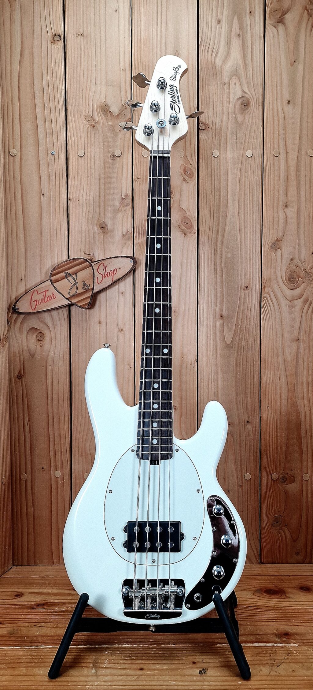 Sterling by Music Man StingRay SS4 Short Scale Bass, Olympic White, Bj. 2023 – Bild 4