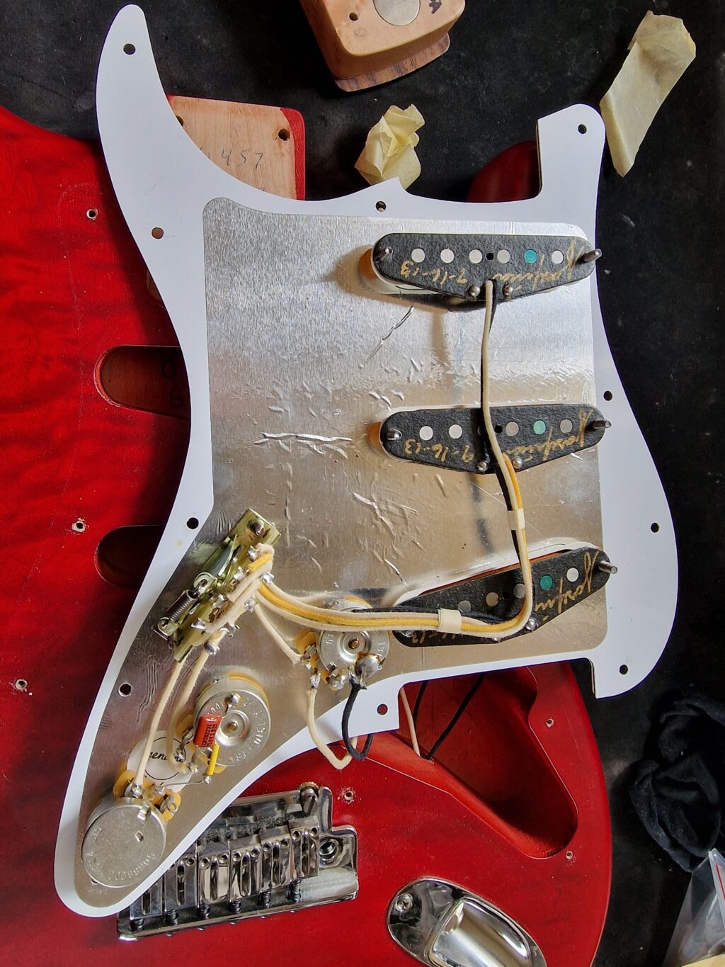 Fender Custom Shop Stratocaster, Custom Deluxe, Candy Red Satin Bj. 2014 – Bild 24