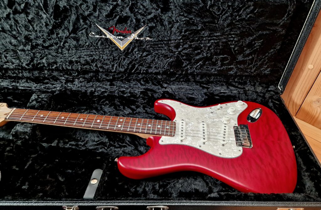 Fender Custom Shop Stratocaster, Custom Deluxe, Candy Red Satin Bj. 2014 – Bild 21