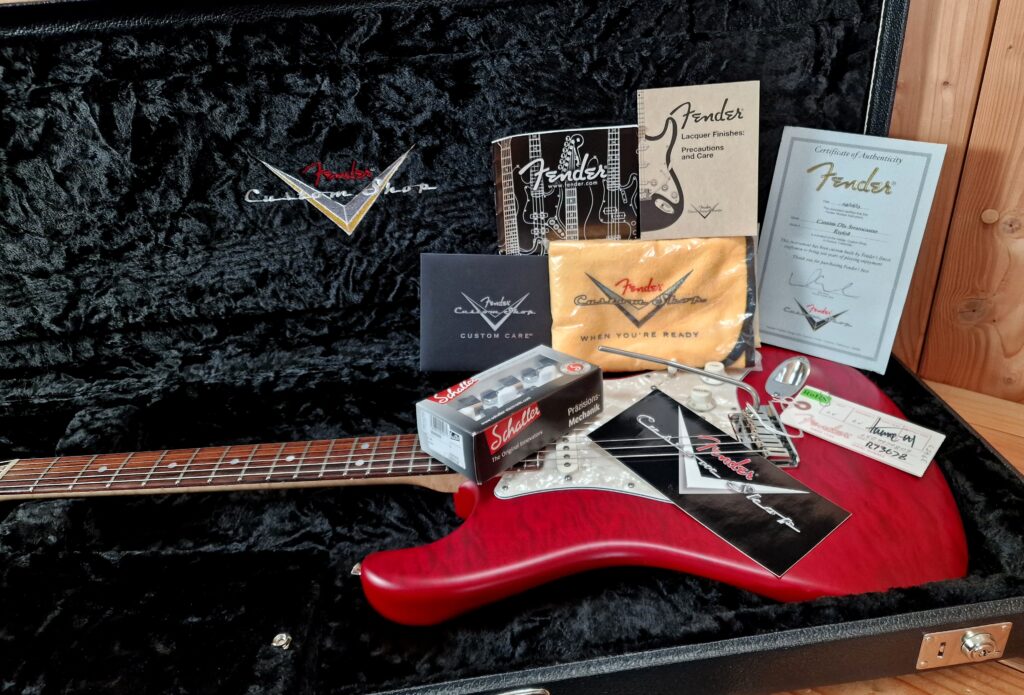 Fender Custom Shop Stratocaster, Custom Deluxe, Candy Red Satin Bj. 2014 – Bild 19