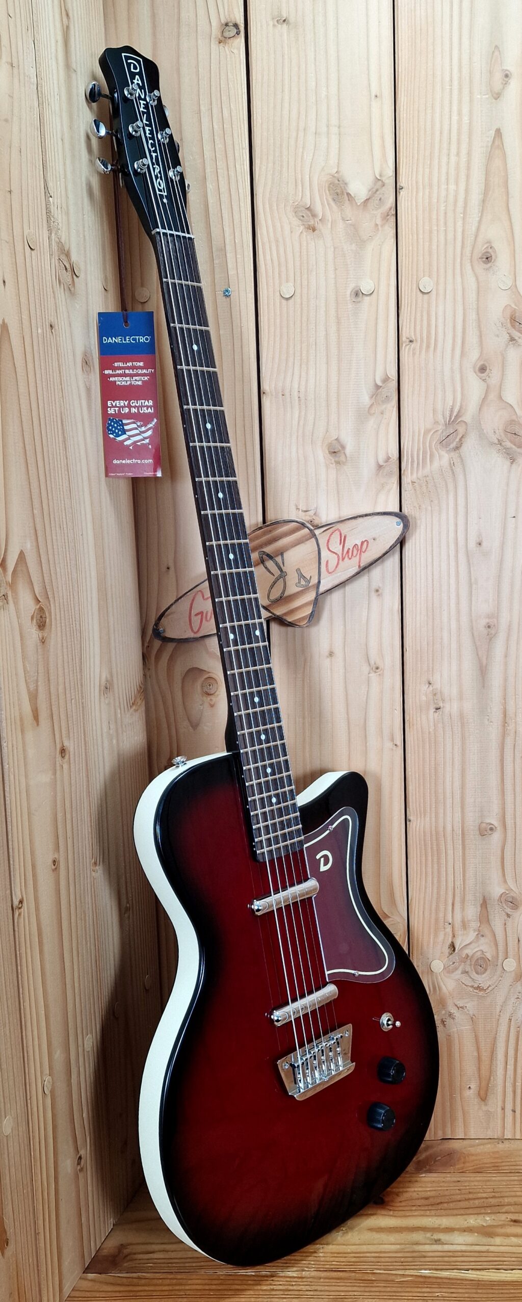 Danelectro 56 Baritone Pro, Red Burst DH – Bild 2