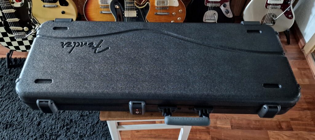 Fender Deluxe Molded Case, für S&T Style Gitarren – Bild 3