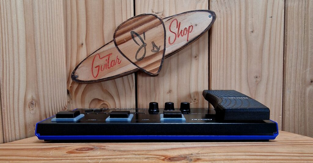 Boss  GT-1, Gitarren-Effektprozessor – Bild 2