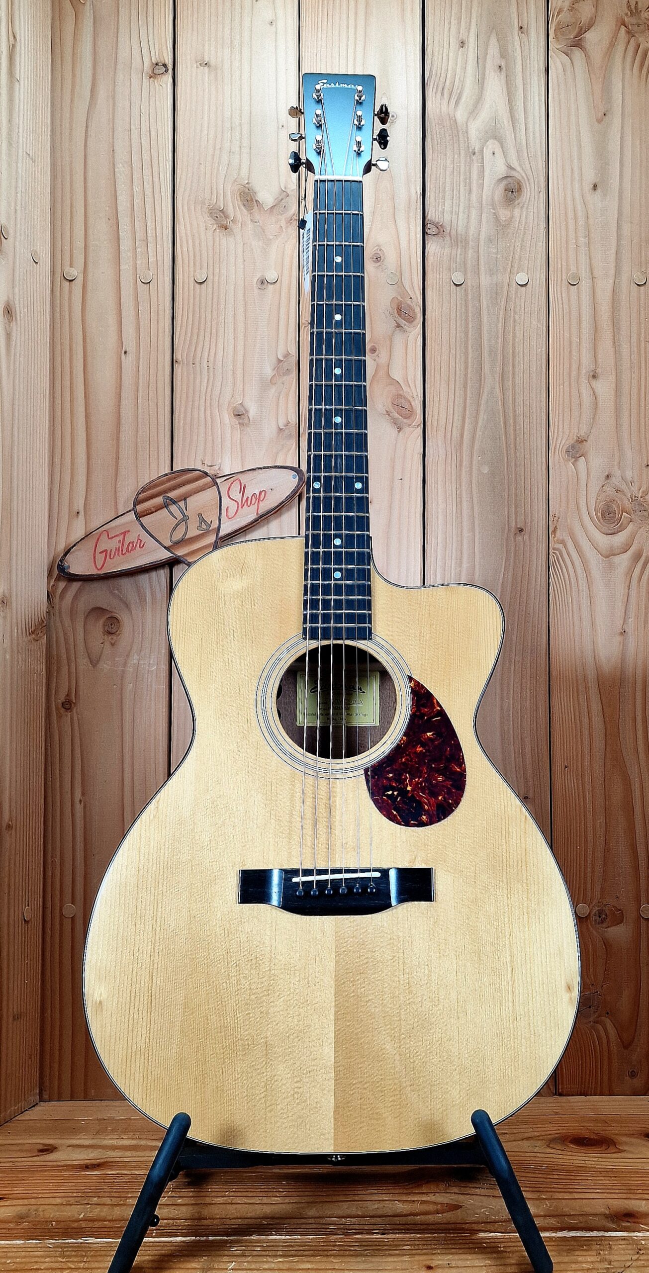 Eastman E1OMCE-DLX Ochestral Modell mit Cutaway Westerngitarre – Bild 5