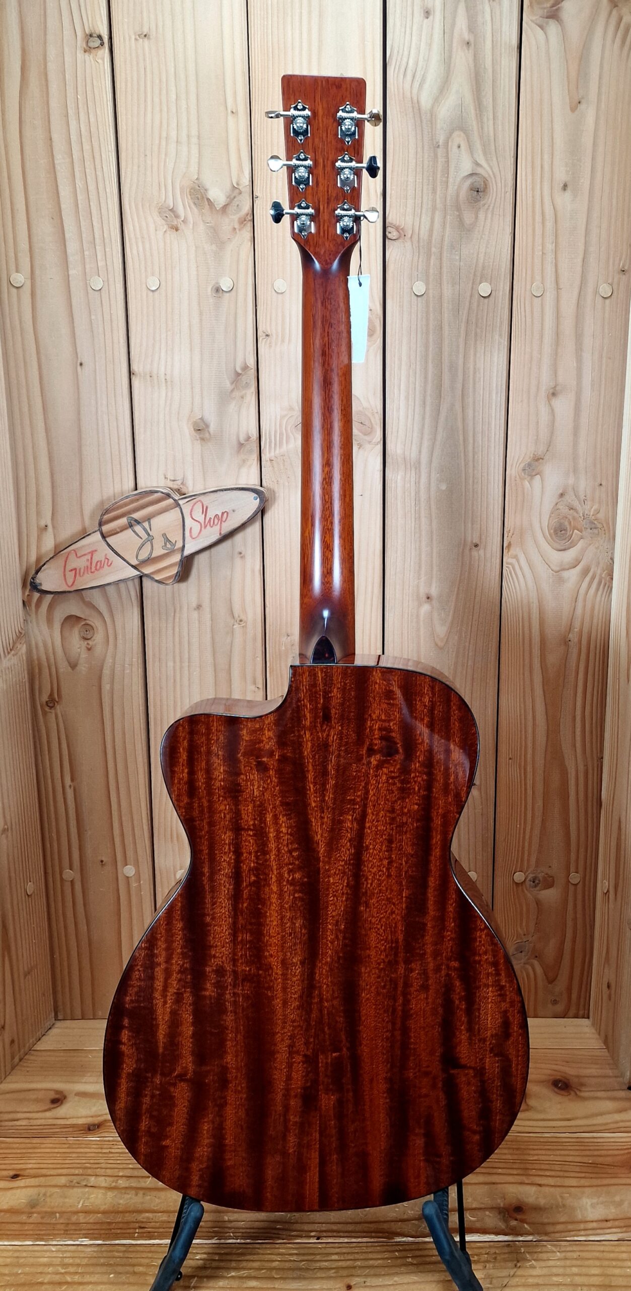Eastman E1OMCE-DLX Ochestral Modell mit Cutaway Westerngitarre – Bild 2