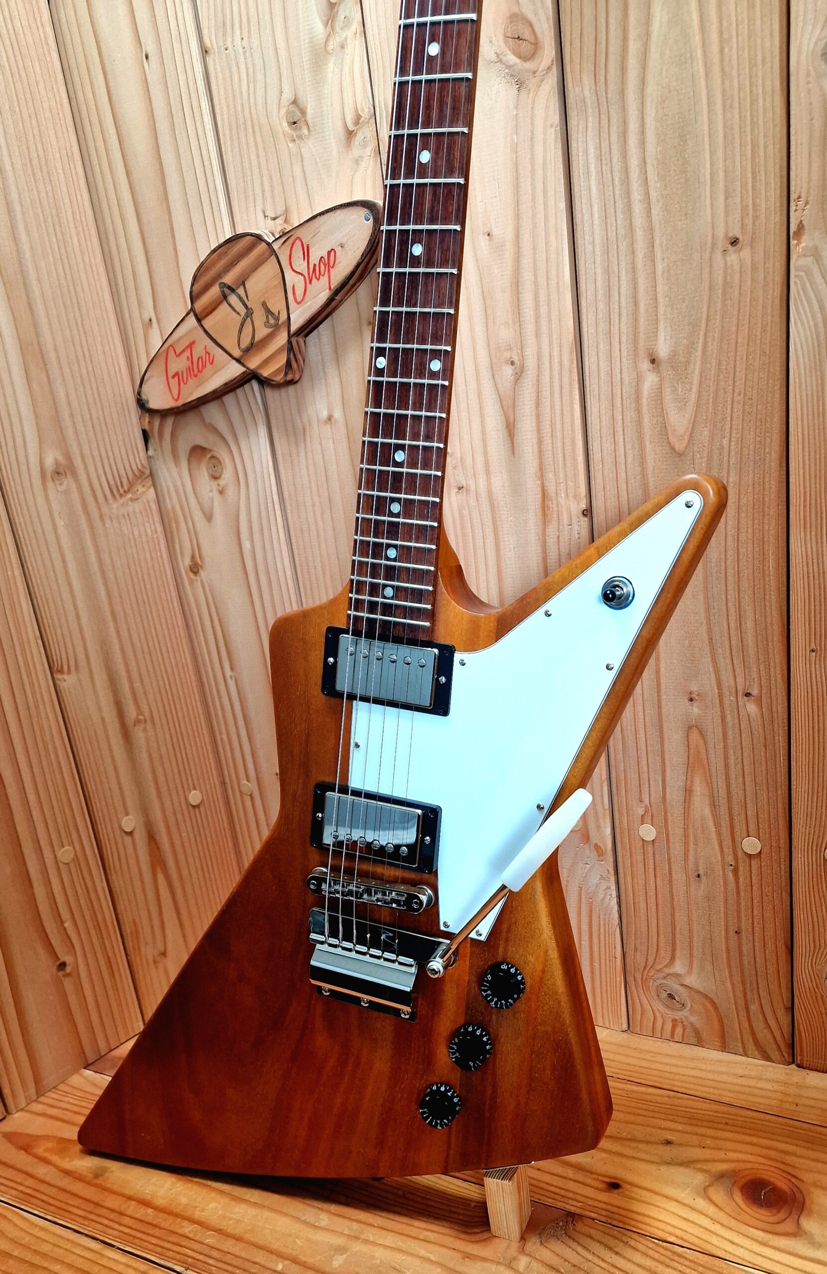 Gibson Explorer Bj.2018 Antique Natural, Maestro Tremolo – Bild 7