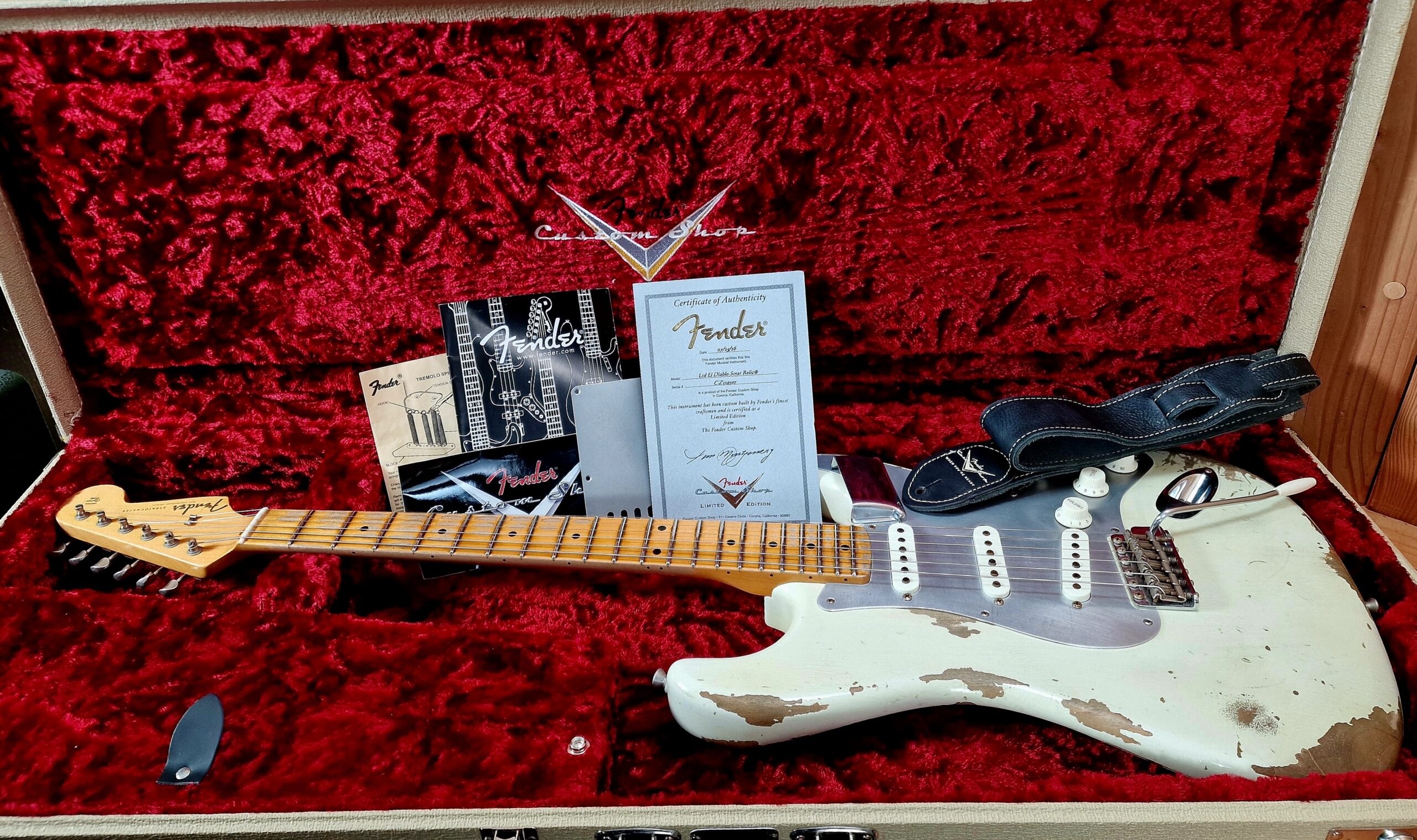 Fender Custom Shop Limited Edition Heavy Relic El Diablo Stratocaster, Bj. 2016 – Bild 33