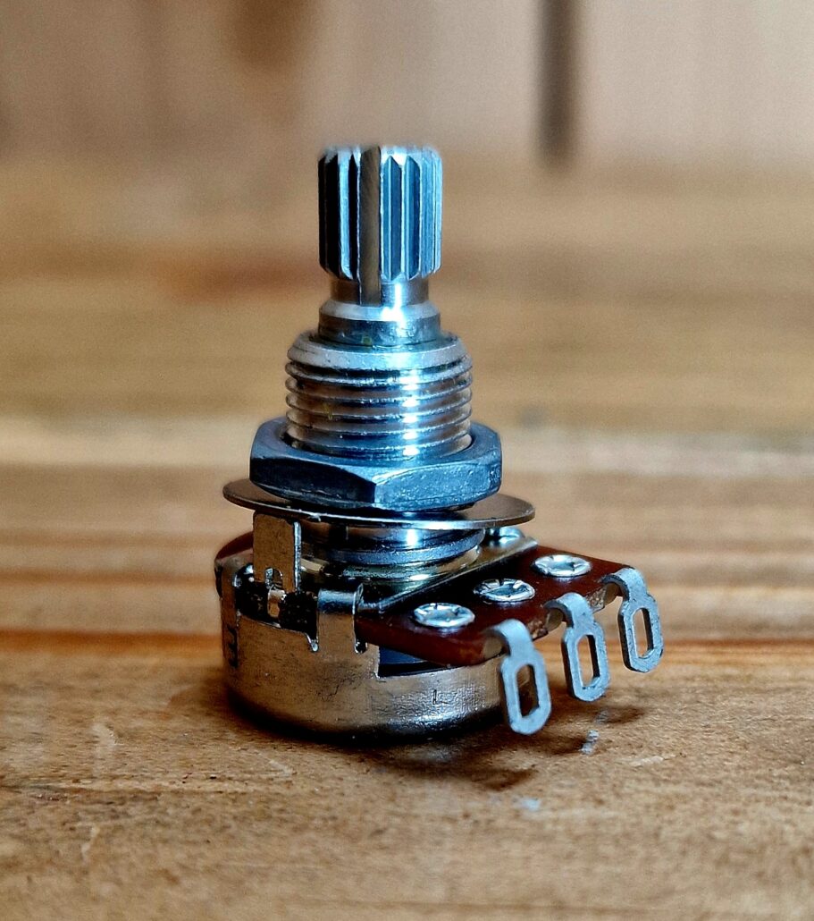 Allparts Alpha Mini Poti, 25K Logarhytmisch, Split Shaft EP 0245-000