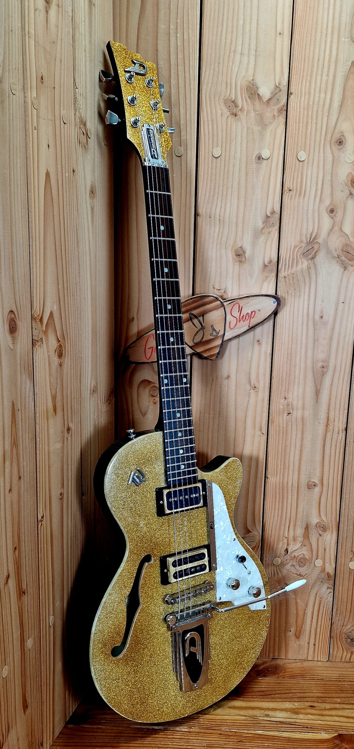 Duesenberg Starplayer TV Flattop Gold Sparkle, Bj. 1998 – Bild 2