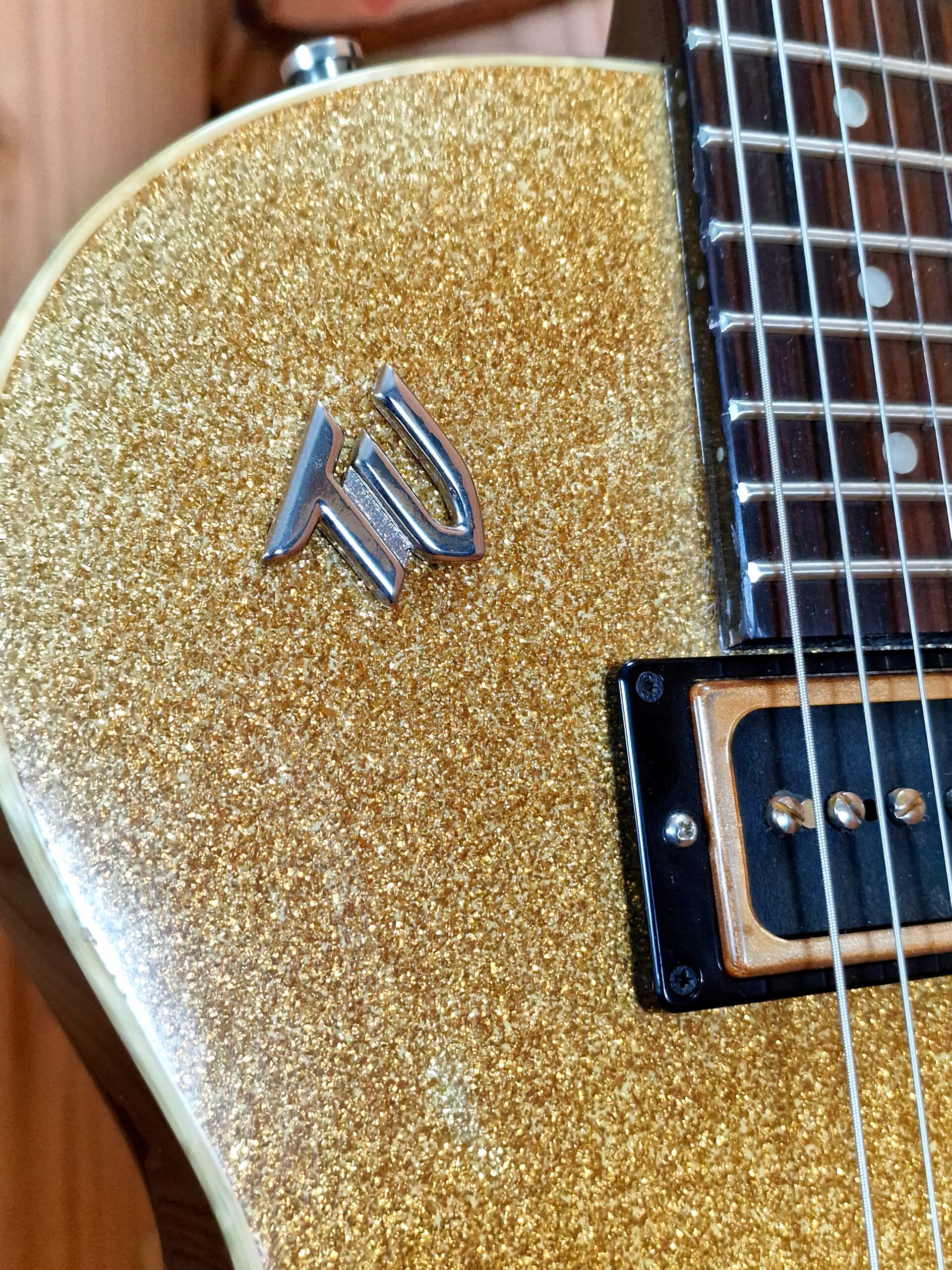 Duesenberg Starplayer TV Flattop Gold Sparkle, Bj. 1998 – Bild 12