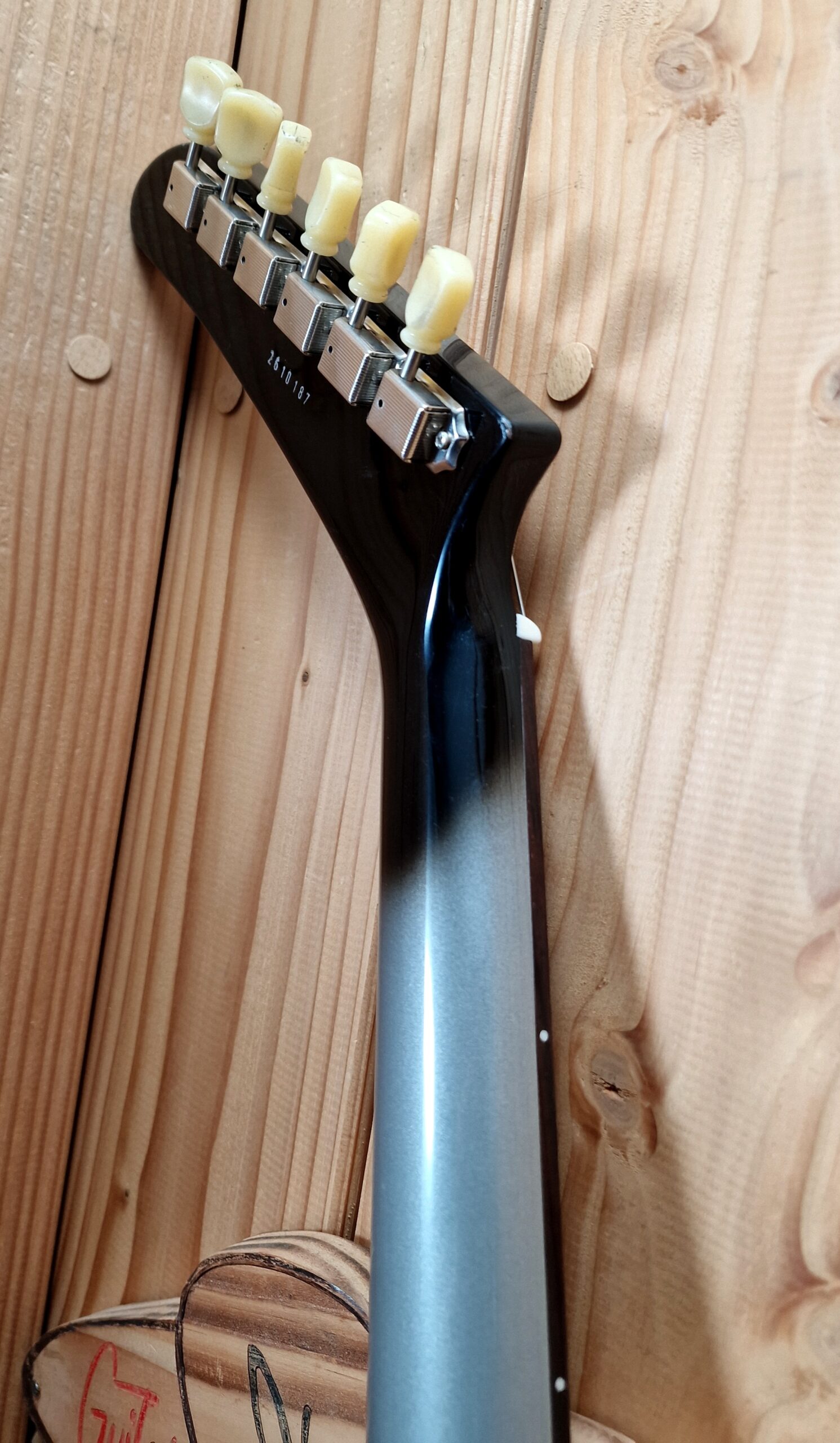 Maybach X-Wing 76M Silverburst aged Slim Taper Neck – Bild 17