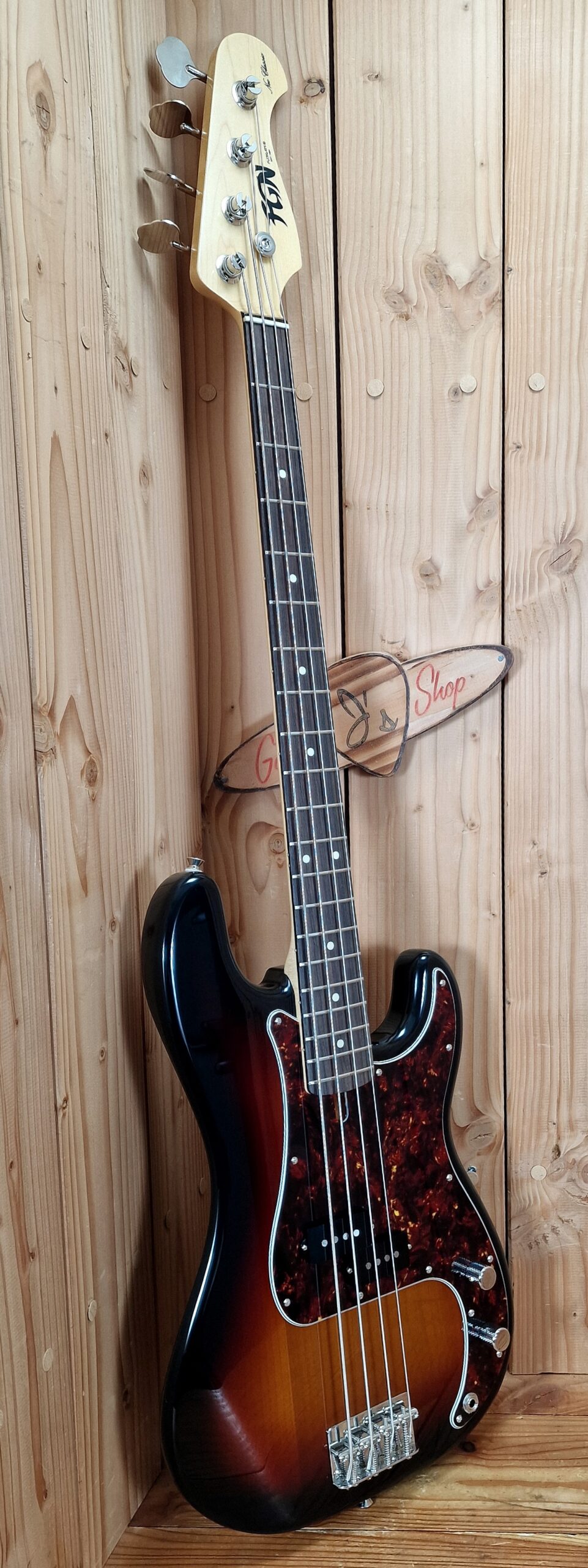 FGN Bassgitarre, Neo Classic PB-100, 3Tone Sunburst, Bj.2024 – Bild 3