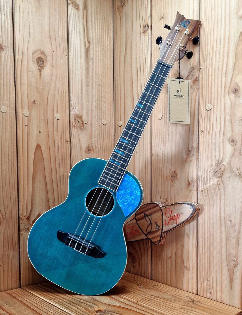ORTEGA Ghost Series Tenor Ukulele OCT 4-String, B-Stock