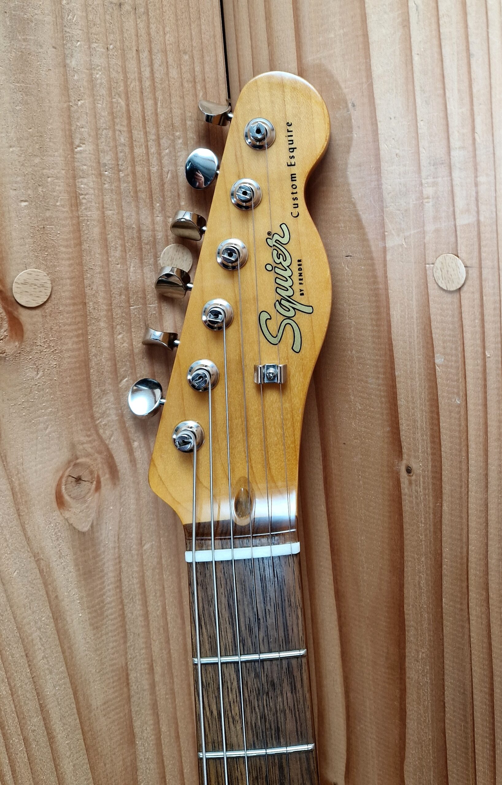 Squier FSR Classic Vibe 60s Custom Esquire Dakota Red – Bild 2
