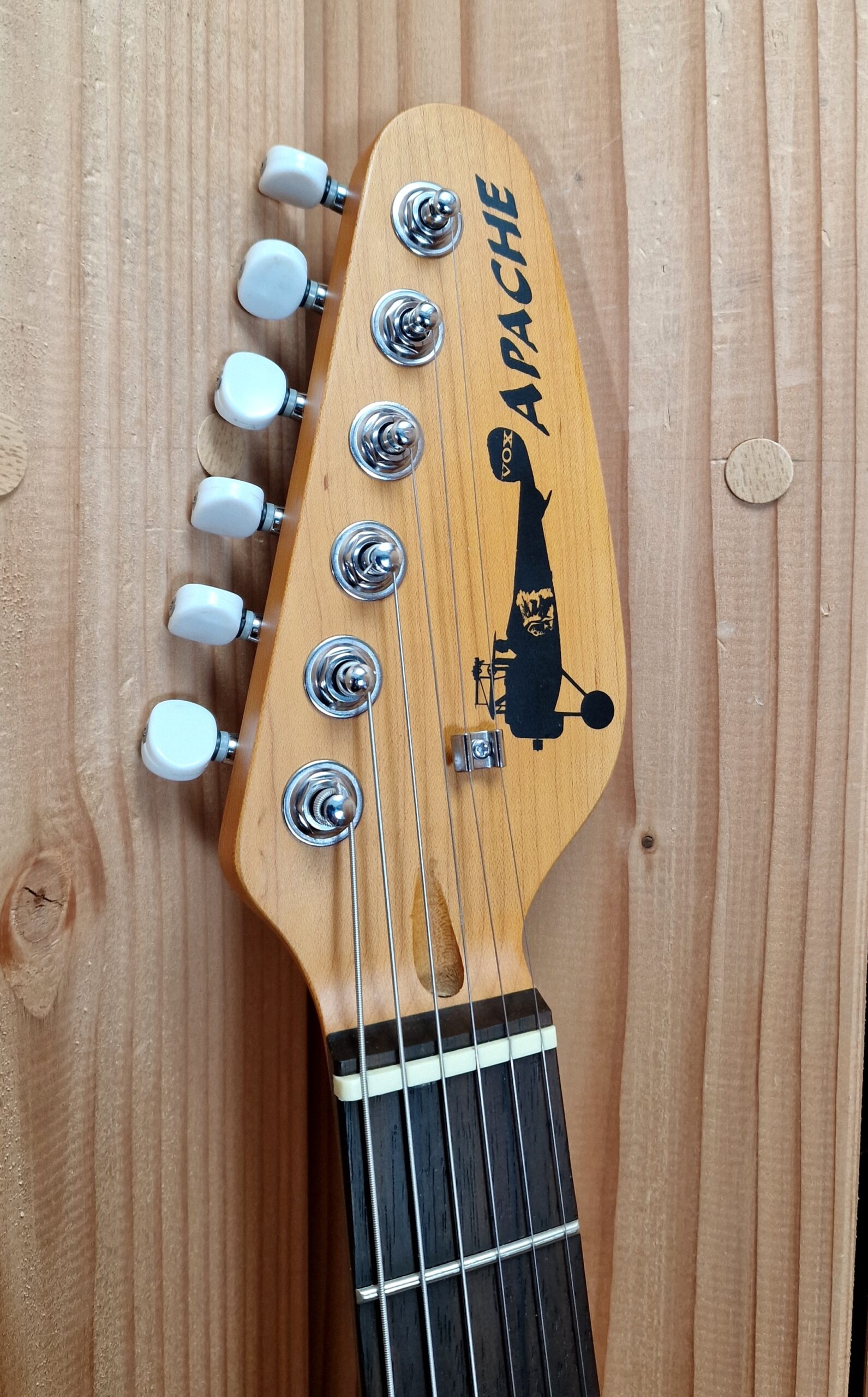 Vox Apache-1 Sunburst – Bild 2