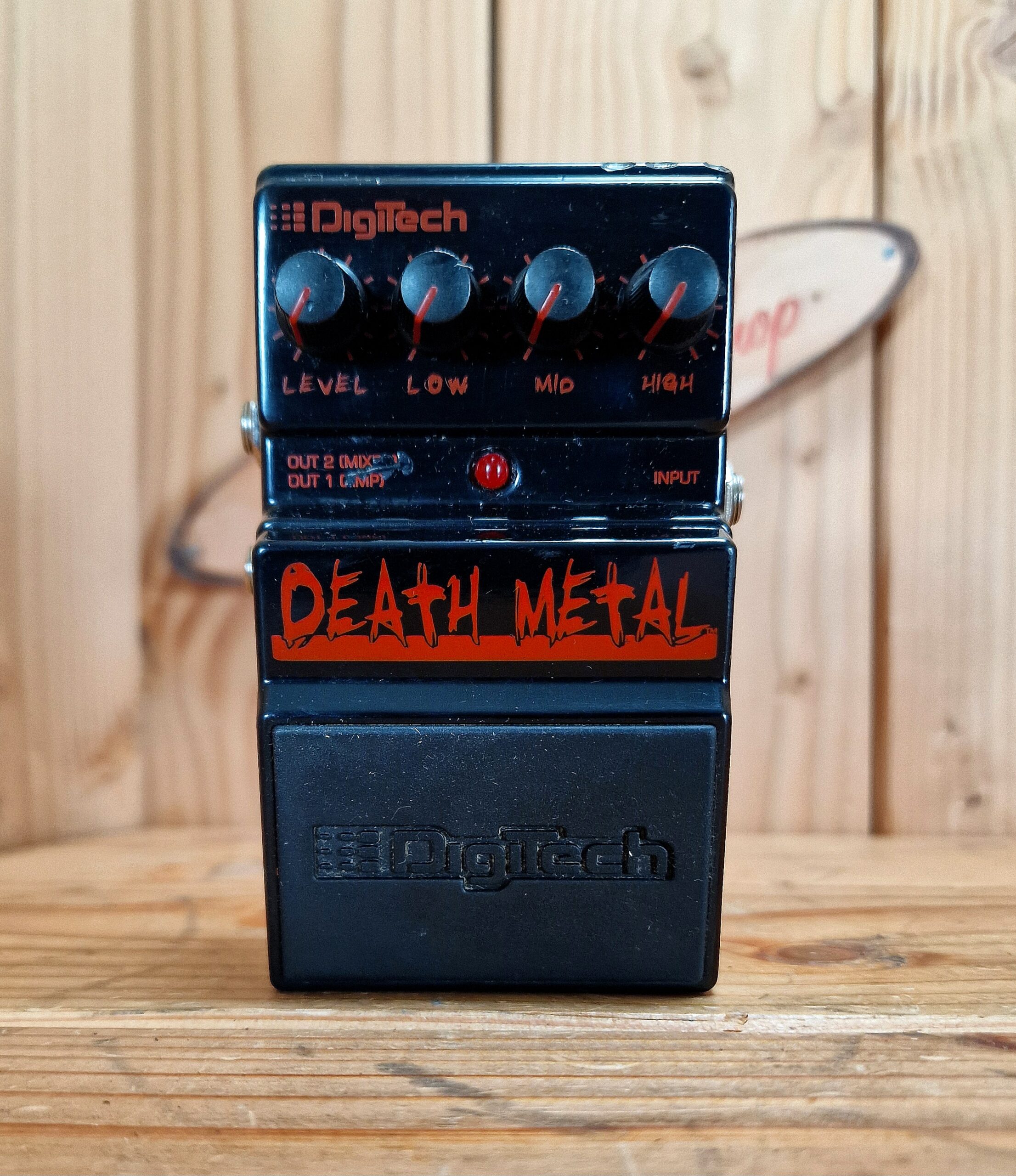 Digitech Death Metal, Distortion