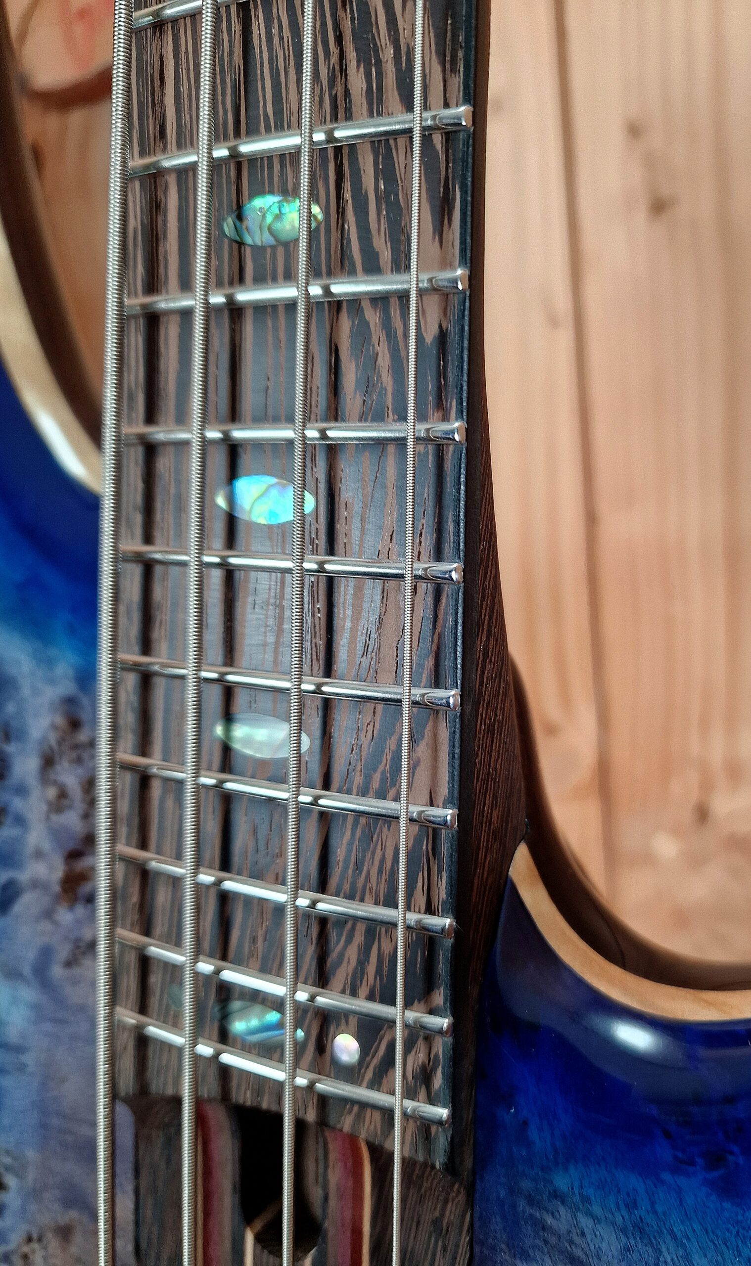 Ibanez SR2600-CBB Premium Bass, 4 Saiter, Cerulean Blue Burst – Bild 6