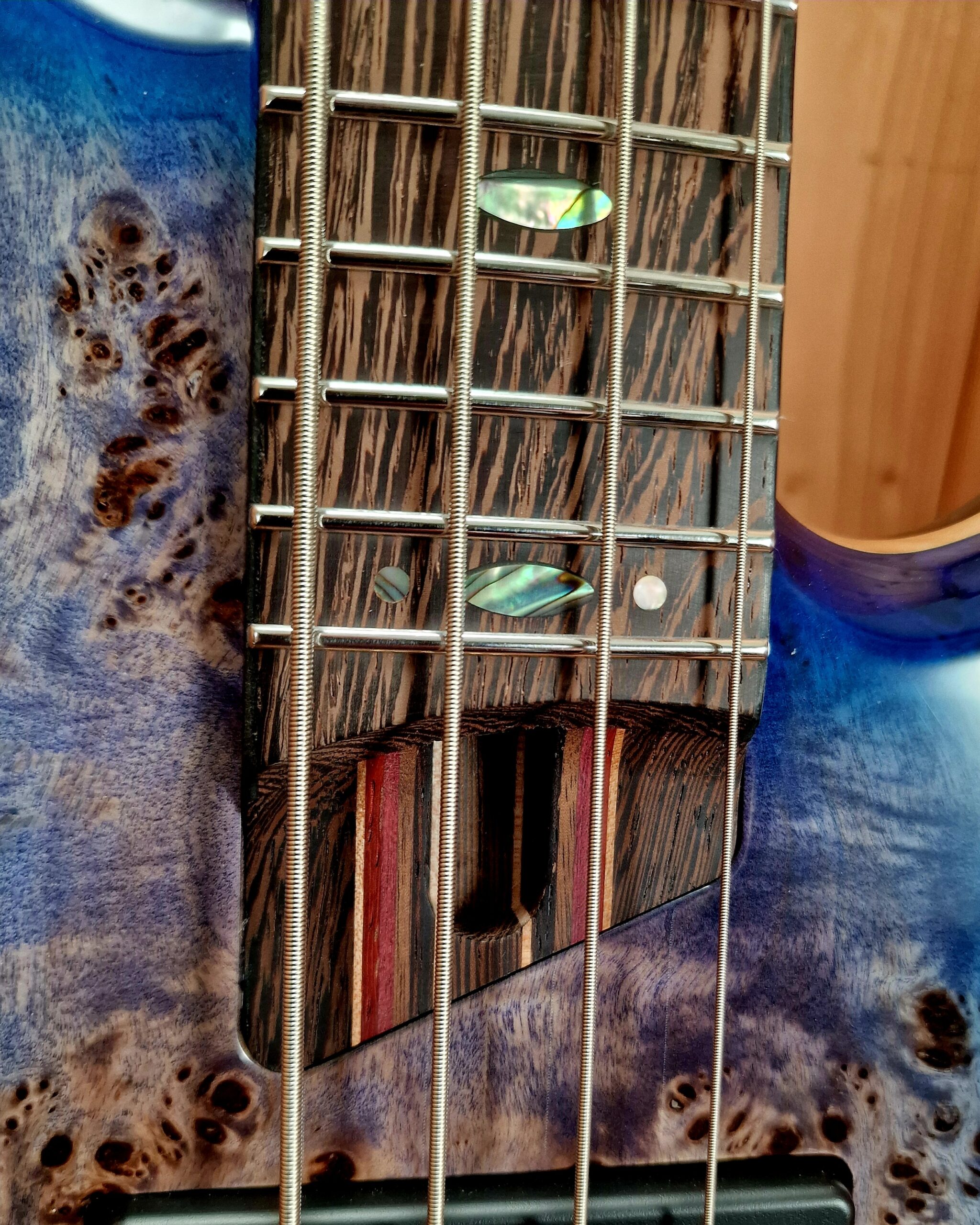 Ibanez SR2600-CBB Premium Bass, 4 Saiter, Cerulean Blue Burst – Bild 10