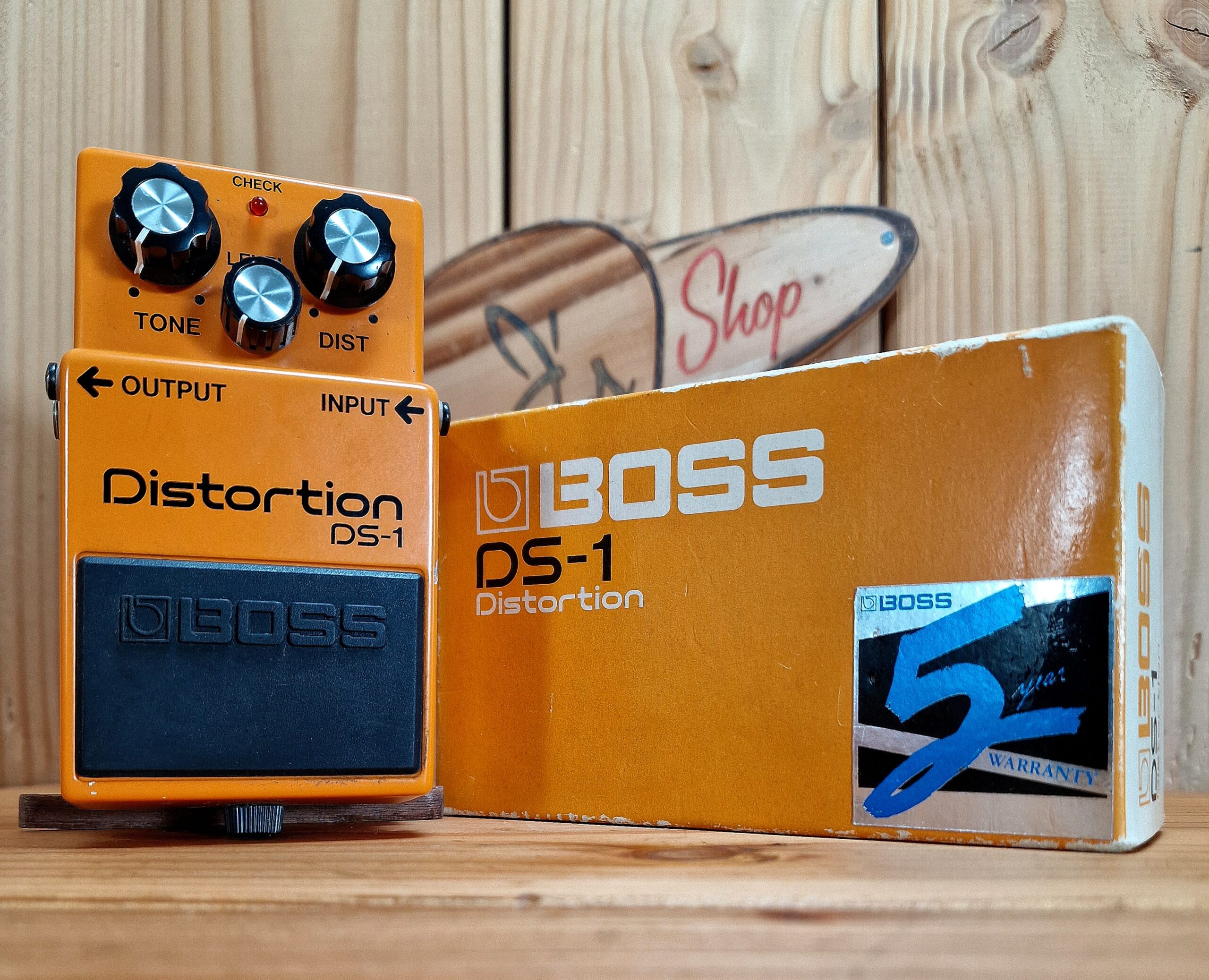 Boss DS-1 Distortion Black Label #9 – Bild 2
