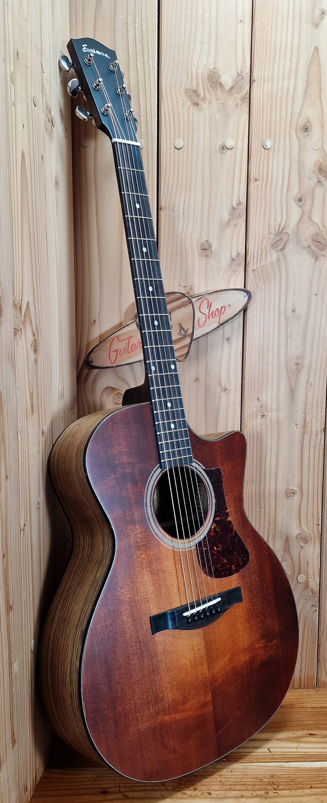 Eastman AC222CE-CLA, Grand Auditorium Westerngitarre – Bild 3