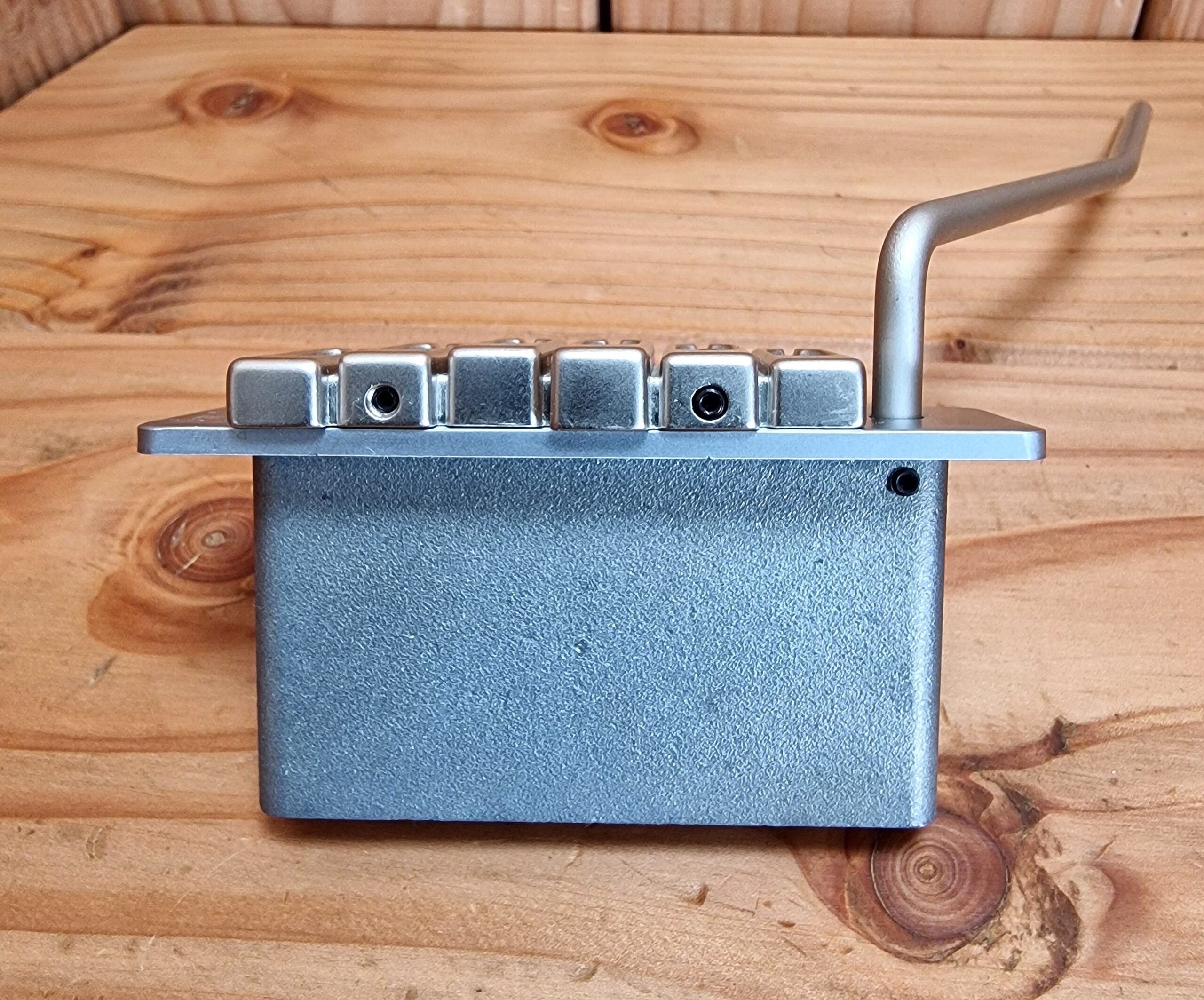 Original Wilkinson VS300 Tremolo, US Registration Neuwertig & Unbenutzt – Bild 3